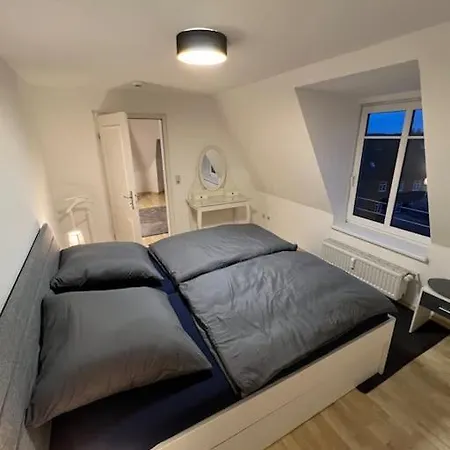 Dg In Der Naehe Vom Schloss