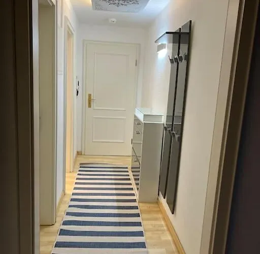 Apartment Dg In Der Naehe Vom Schloss Schwerin (Mecklenburg-Vorpommern)